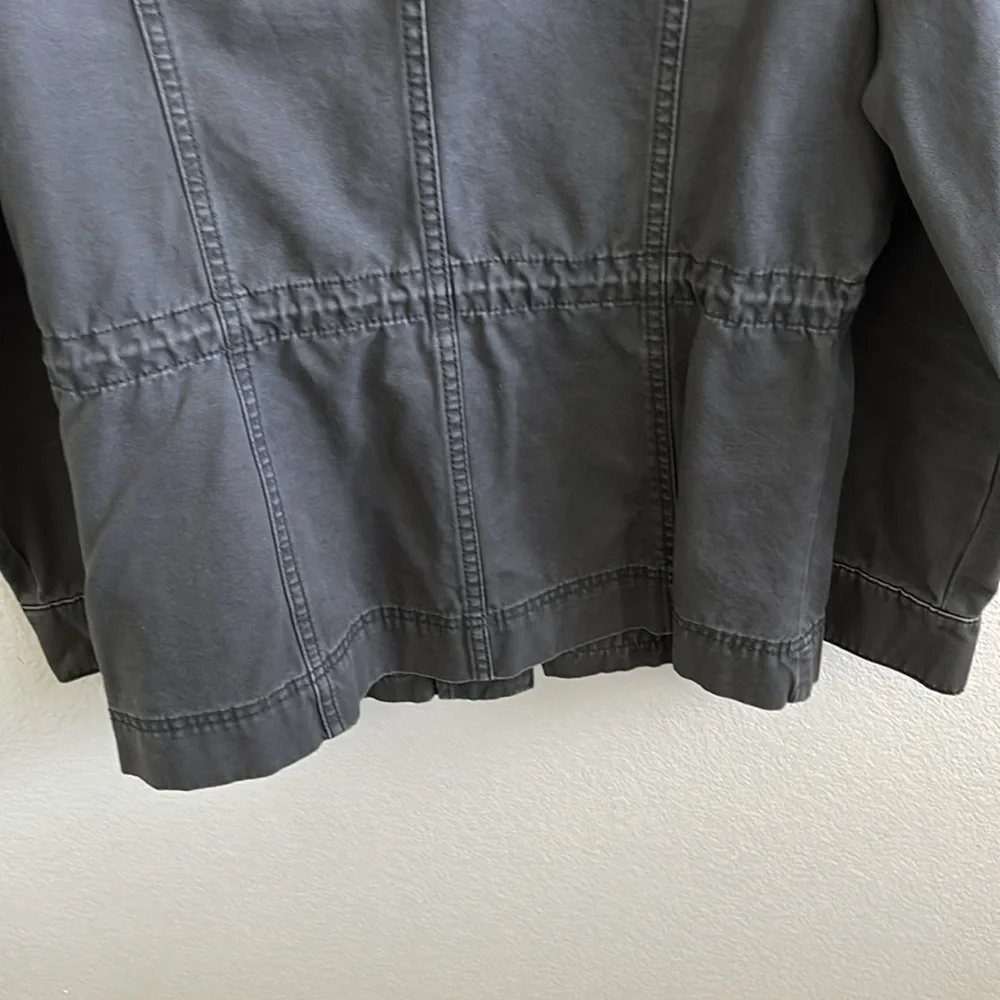 Utility Jacket - Picture 9 of 9